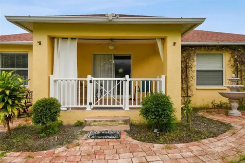 2402 Dryer Avenue Largo FL 33770