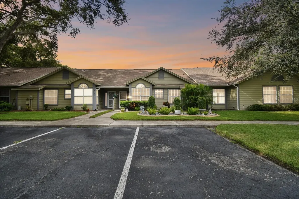 2434 Bentley Drive Palm Harbor FL 34684