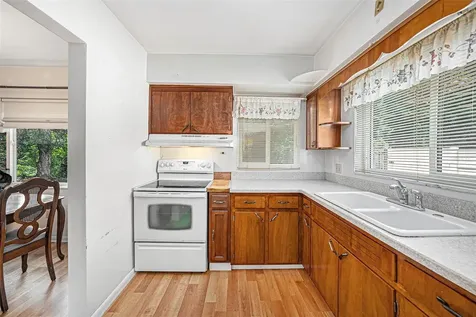 1442 Hunter Lane Clearwater FL 33764