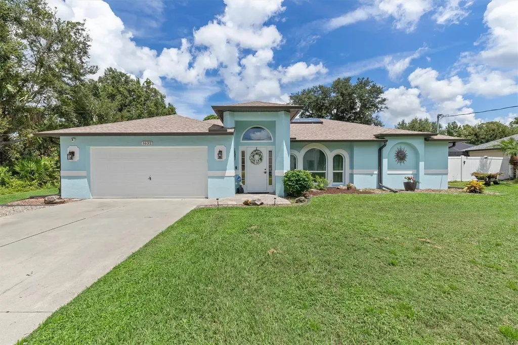 1632 Nicollett Avenue North Port FL 34286