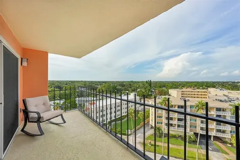 1120 N Shore Drive NE St Petersburg FL 33701