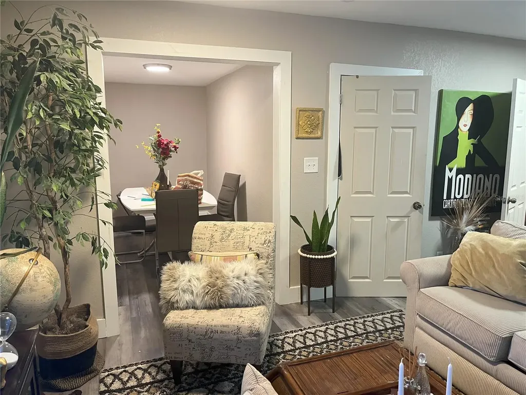 1874 Douglas Avenue Clearwater FL 33755