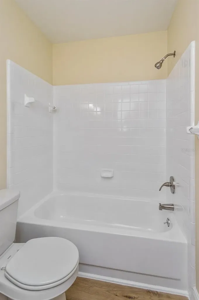 4806 S Semoran Boulevard Orlando FL 32822