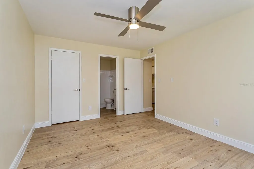 4806 S Semoran Boulevard Orlando FL 32822