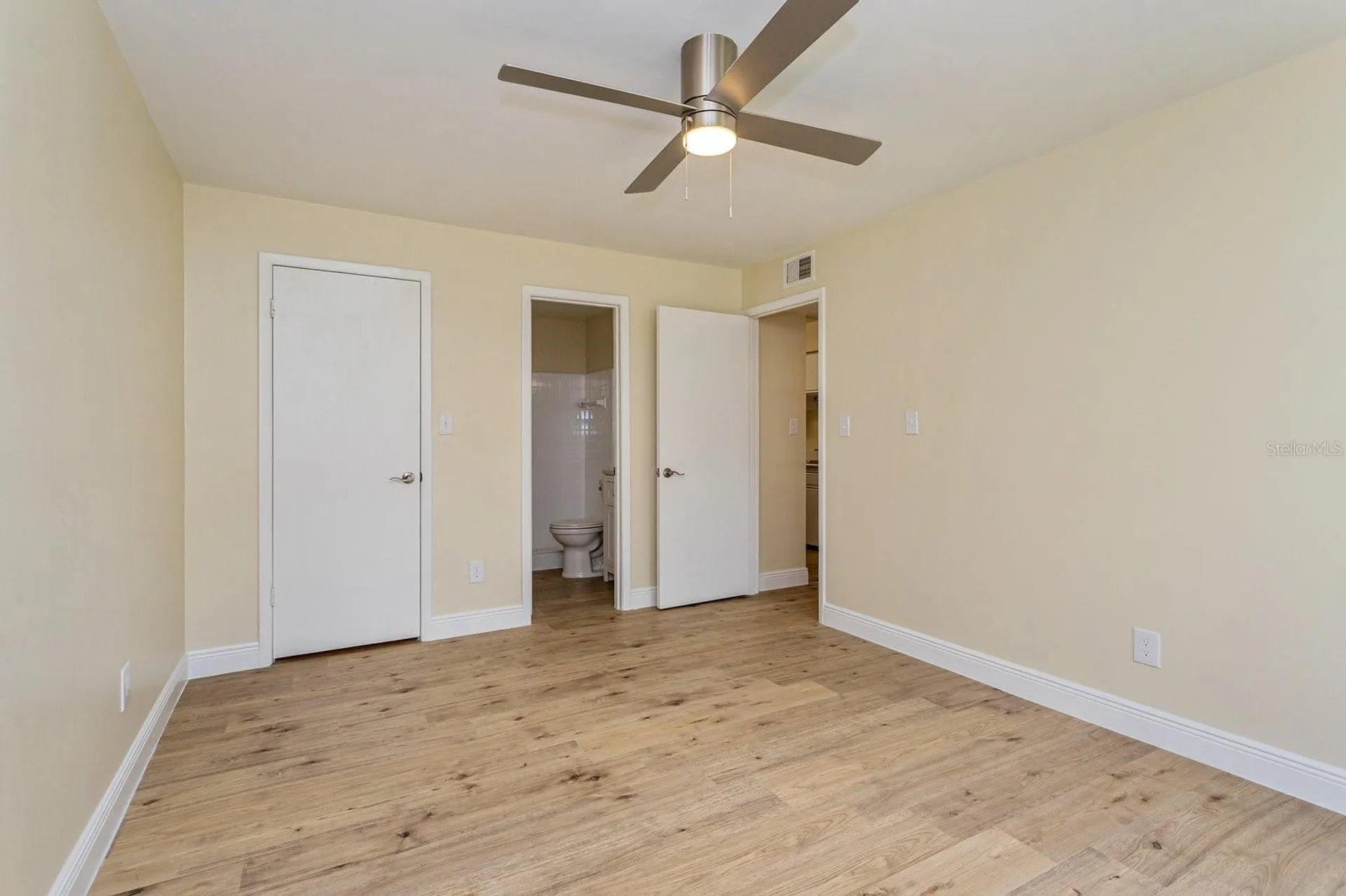4806 S Semoran Boulevard Orlando FL 32822