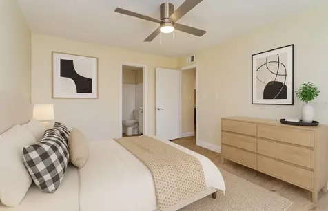 4806 S Semoran Boulevard Orlando FL 32822