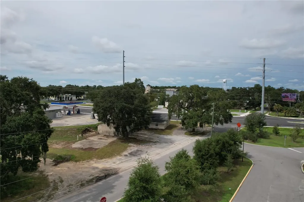 138 W Hermosa Street Lady Lake FL 32159