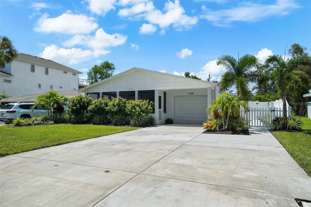 3768 Arkansas Avenue NE St Petersburg FL 33703