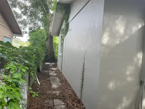 120 S San Remo Avenue Clearwater FL 33755