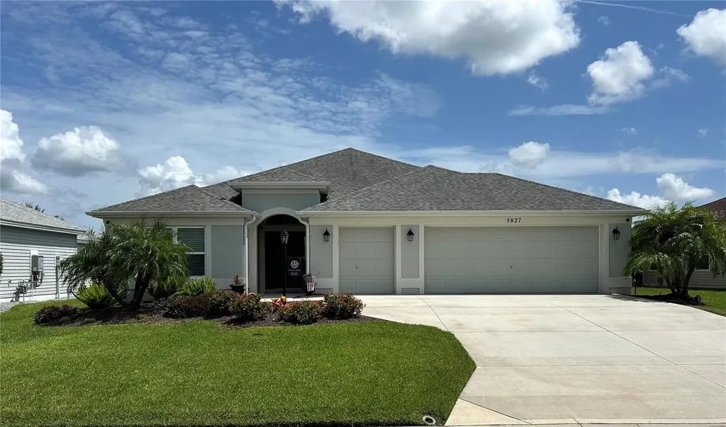 5827 Wood Stork Way The Villages FL 32163