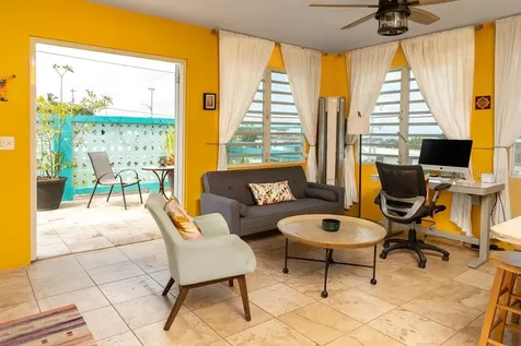 220 Calle Prudencio Quiñones Vieques PR 00765