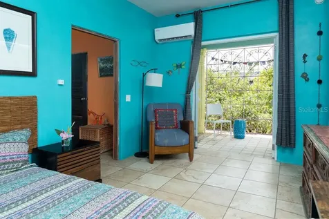 220 Calle Prudencio Quiñones Vieques PR 00765