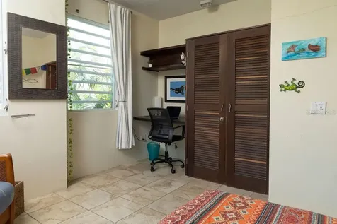 220 Calle Prudencio Quiñones Vieques PR 00765