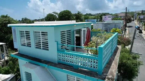 220 Calle Prudencio Quiñones Vieques PR 00765