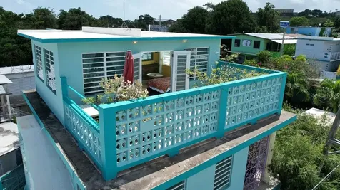 220 Calle Prudencio Quiñones Vieques PR 00765