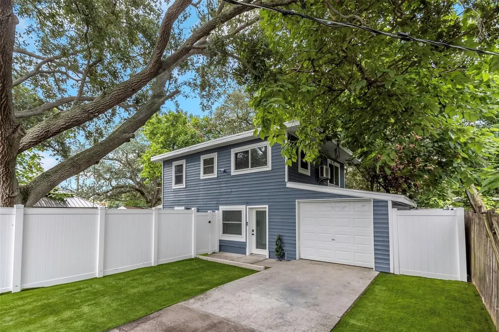 733 1/2 New Jersey Street Clearwater FL 33756