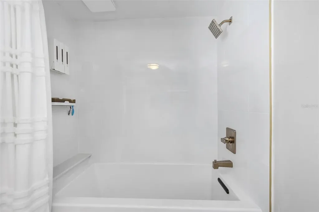 733 1/2 New Jersey Street Clearwater FL 33756