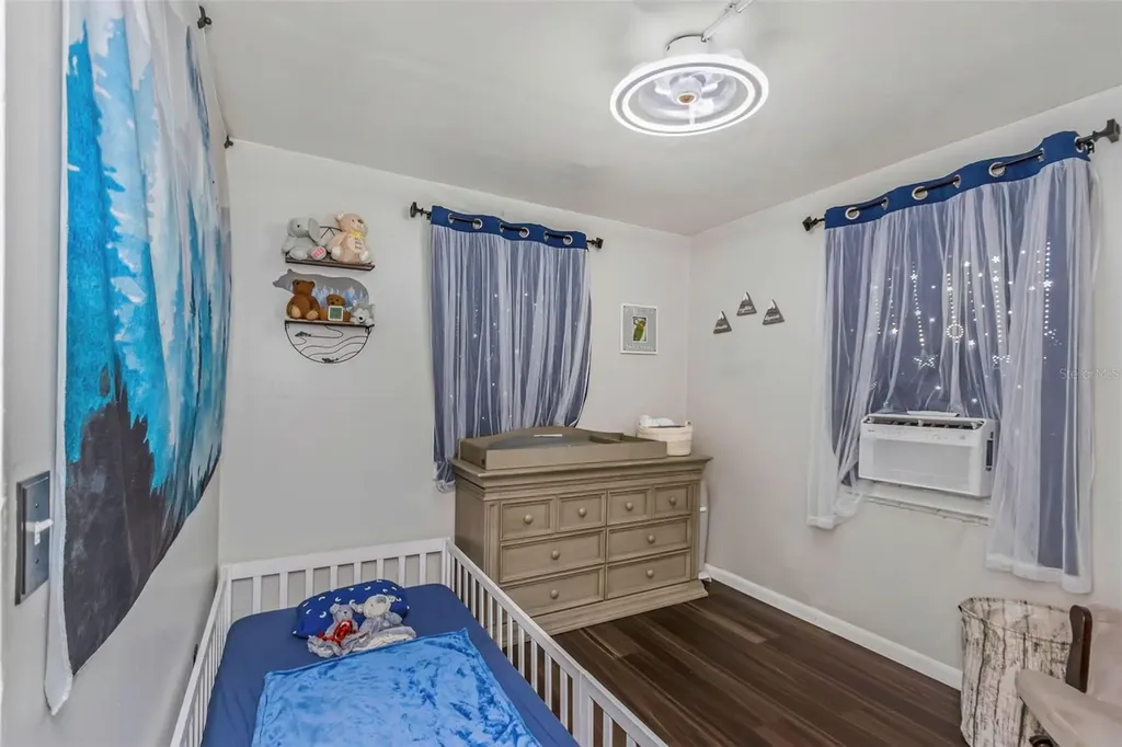 733 1/2 New Jersey Street Clearwater FL 33756
