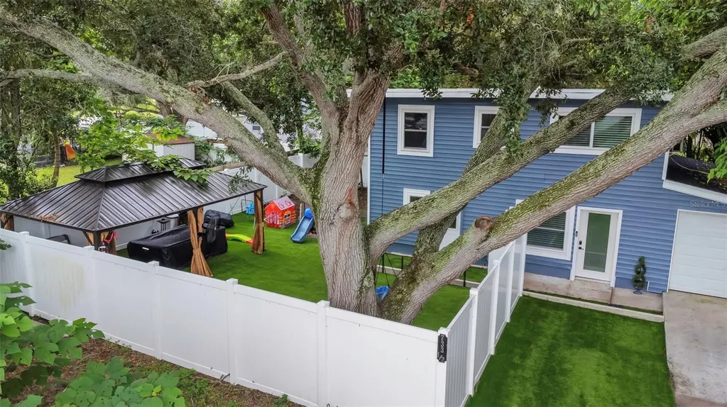 733 1/2 New Jersey Street Clearwater FL 33756