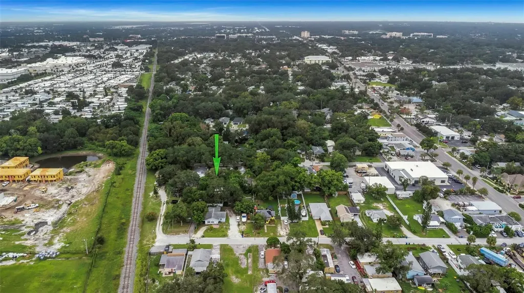 733 1/2 New Jersey Street Clearwater FL 33756