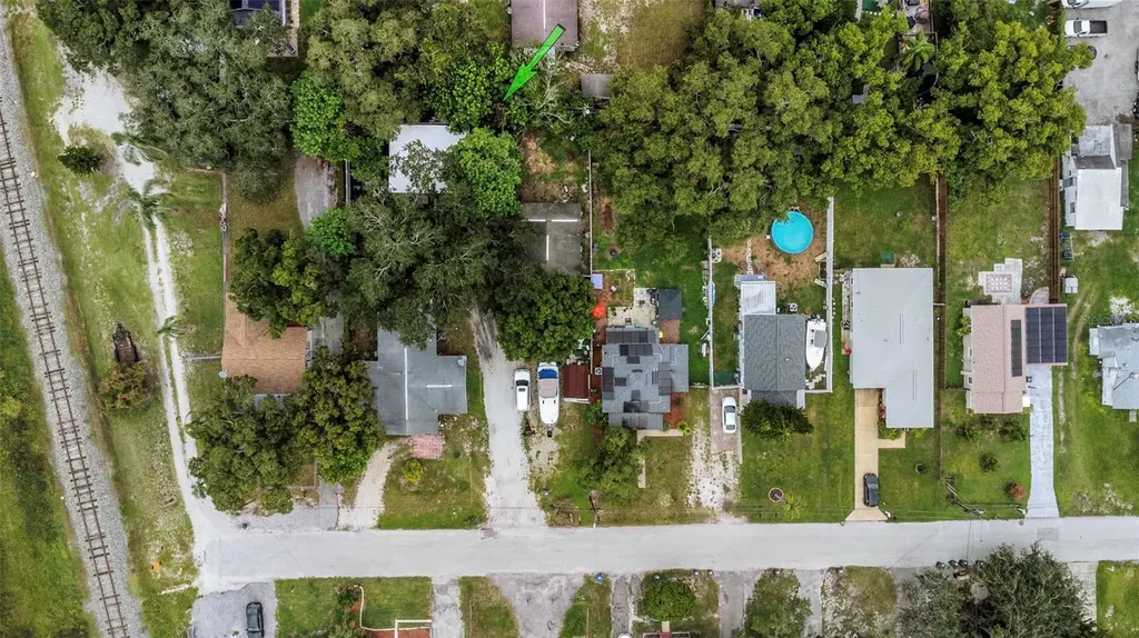 733 1/2 New Jersey Street Clearwater FL 33756