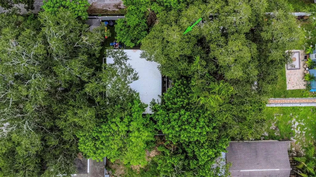 733 1/2 New Jersey Street Clearwater FL 33756