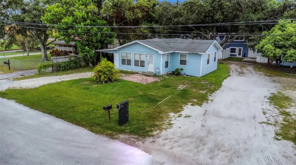 733 1/2 New Jersey Street Clearwater FL 33756