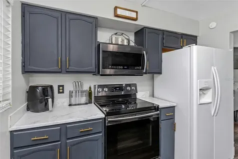 733 1/2 New Jersey Street Clearwater FL 33756