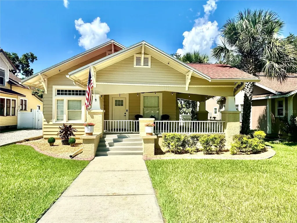 216 N Lakeview Avenue Winter Garden FL 34787