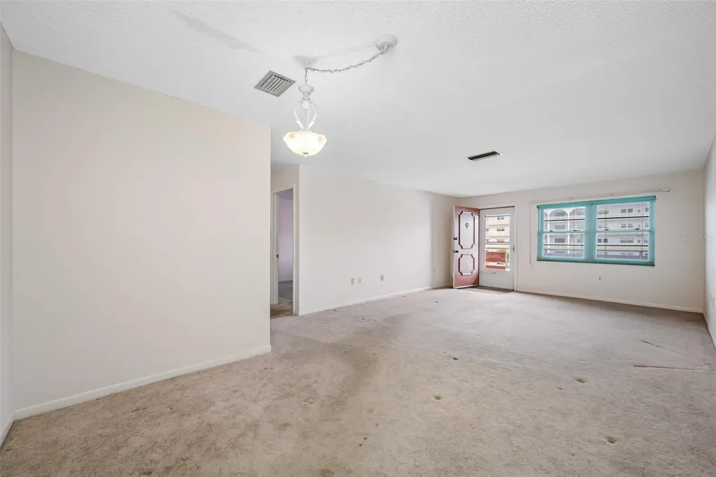 5521 80th Street N St Petersburg FL 33709