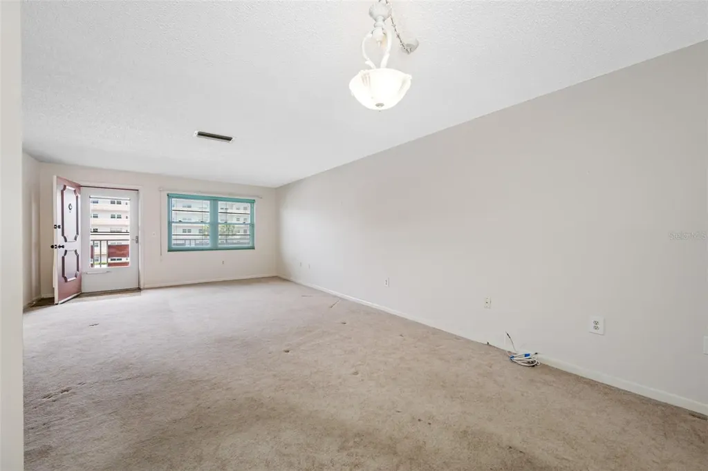 5521 80th Street N St Petersburg FL 33709