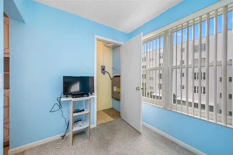 5521 80th Street N St Petersburg FL 33709
