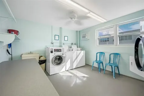 5521 80th Street N St Petersburg FL 33709