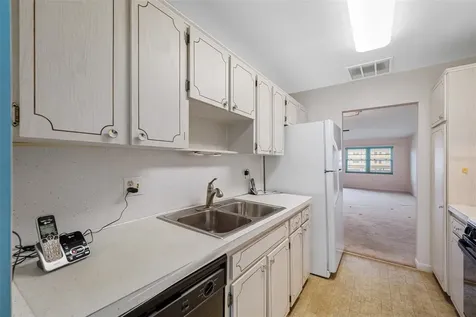 5521 80th Street N St Petersburg FL 33709