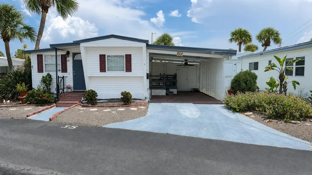 4851 W Gandy Boulevard Tampa FL 33611