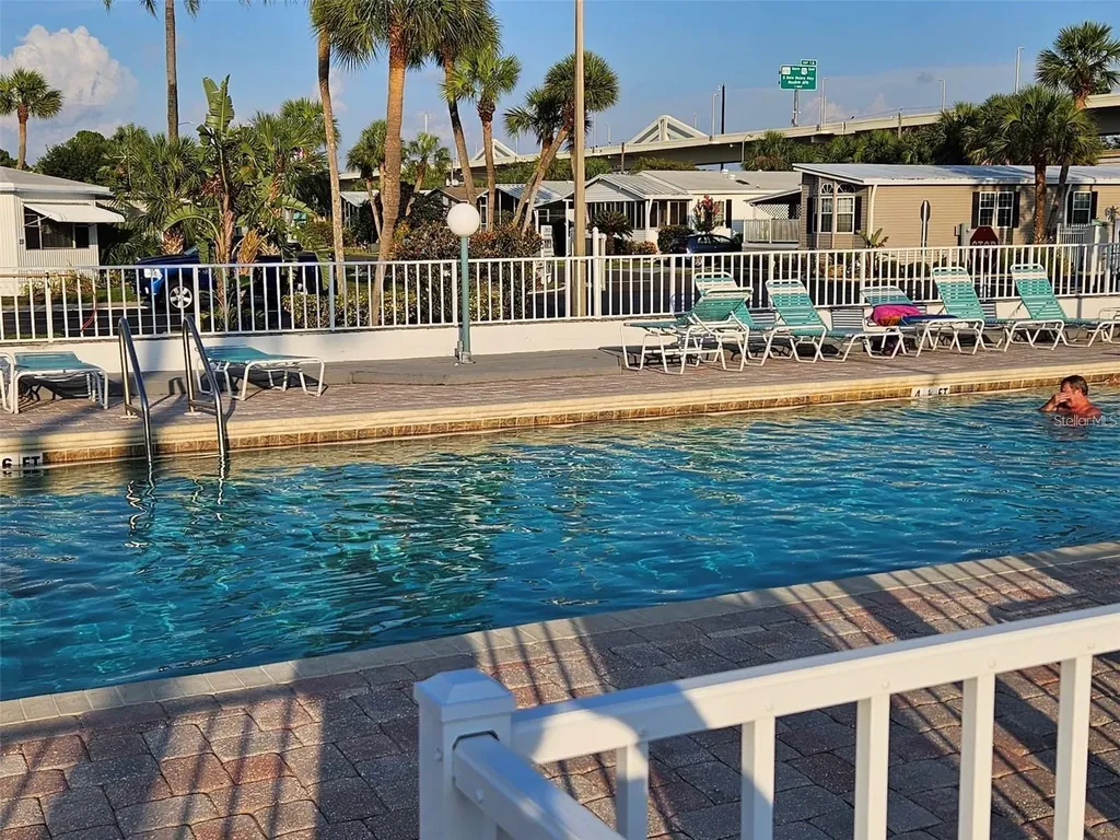 4851 W Gandy Boulevard Tampa FL 33611