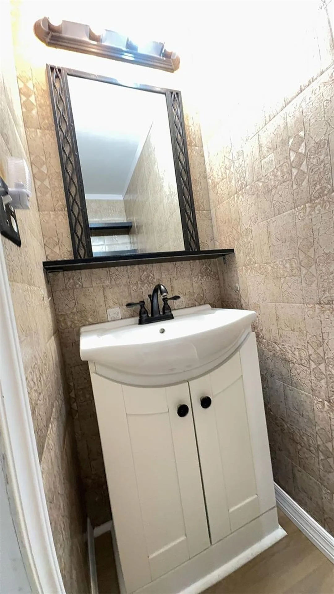 4851 W Gandy Boulevard Tampa FL 33611