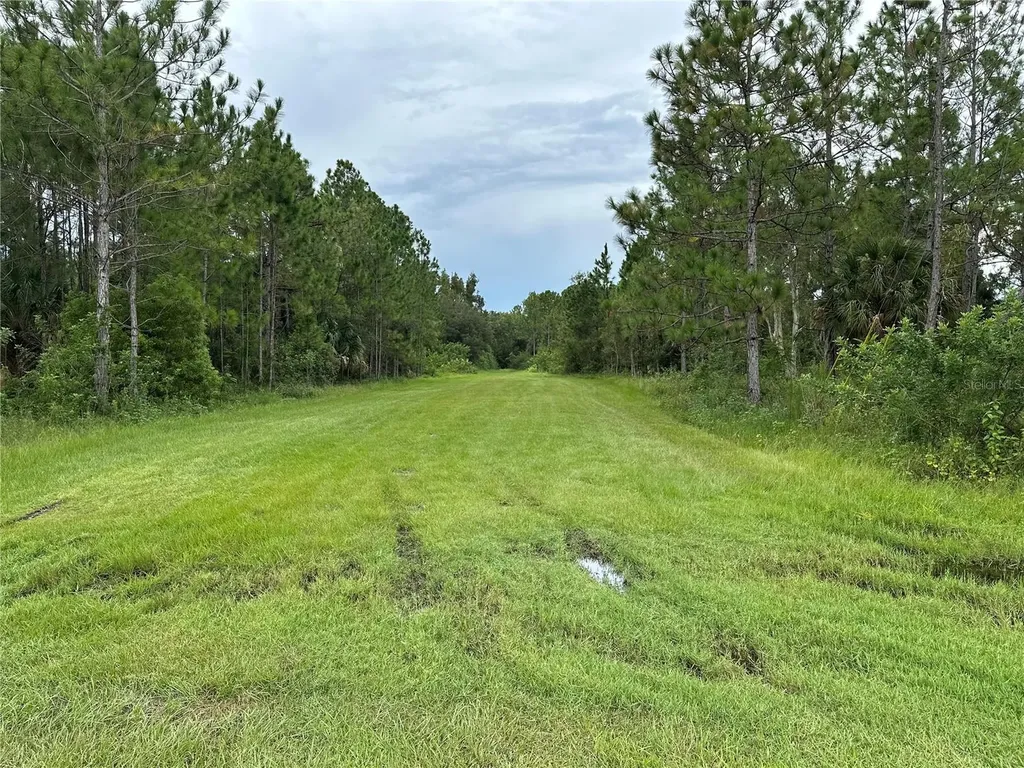 1012 Indian Lake Drive Indian Lake Estates FL 33855
