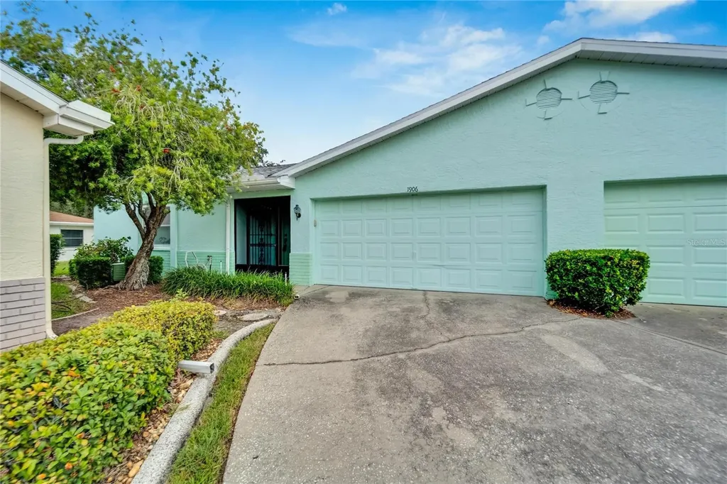 1906 Bosky Court Sun City Center FL 33573