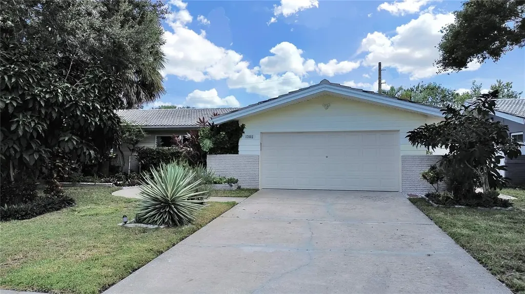 1385 Embassy Drive Clearwater FL 33764