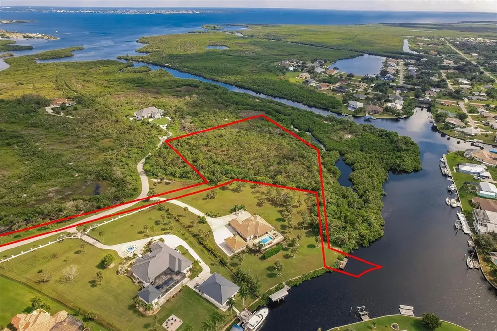 19421 Lauzon Avenue Port Charlotte FL 33948