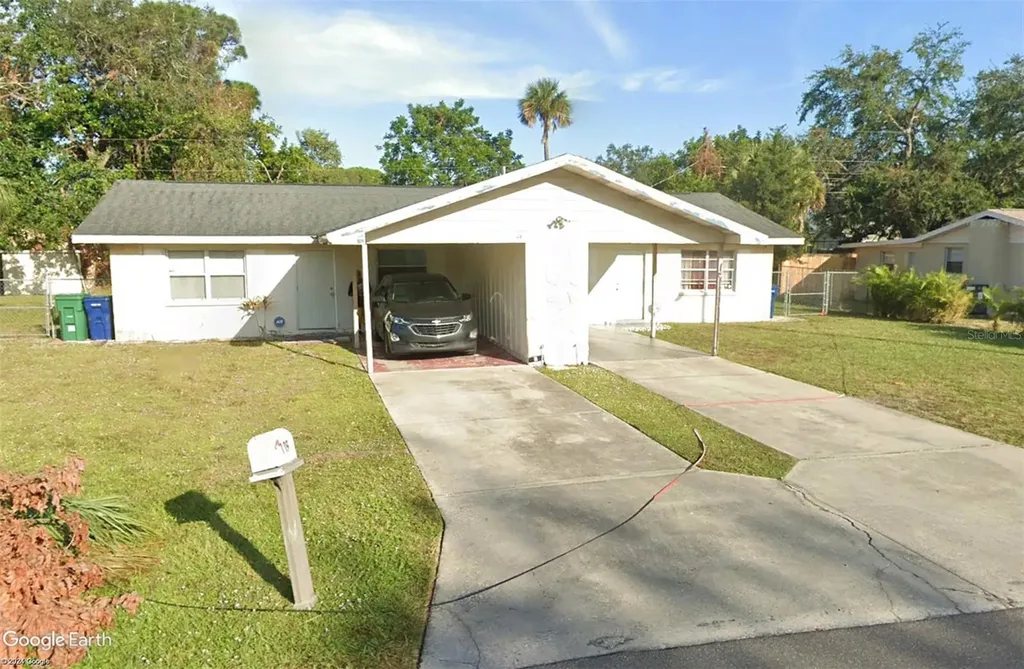 707 59th Avenue Terrace W Bradenton FL 34207