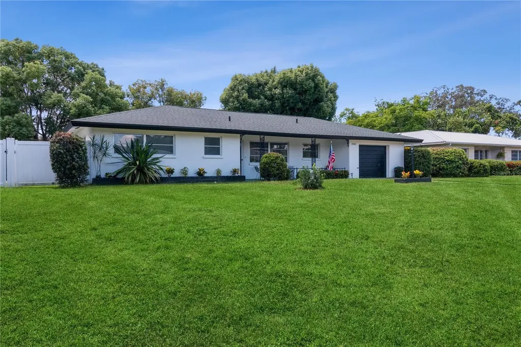 2340 Sunnyside Lane Sarasota FL 34239