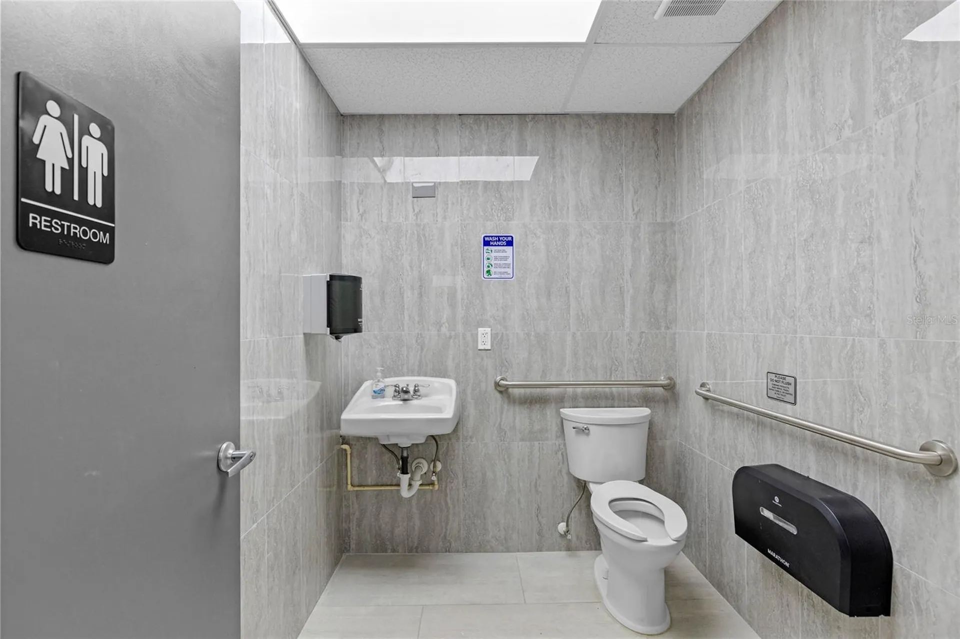 901 N Grove Street / Sr 19 Eustis FL 32726