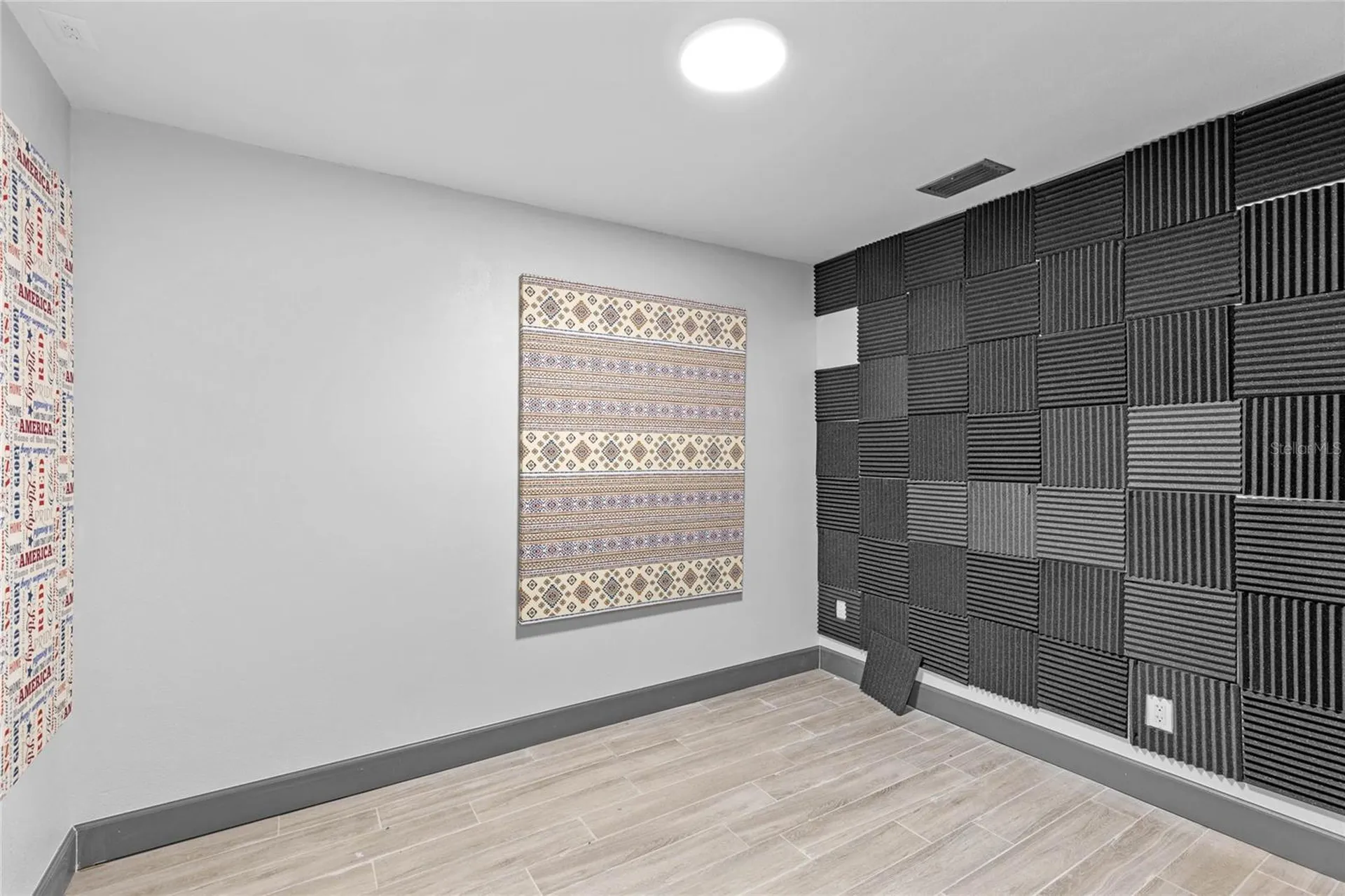 901 N Grove Street / Sr 19 Eustis FL 32726