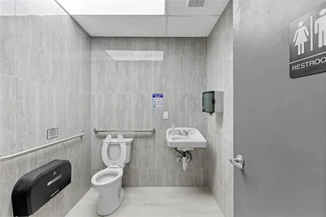 901 N Grove Street / Sr 19 Eustis FL 32726