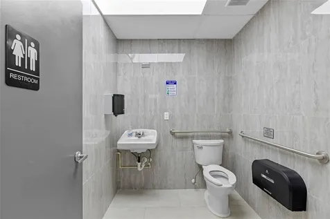 901 N Grove Street / Sr 19 Eustis FL 32726