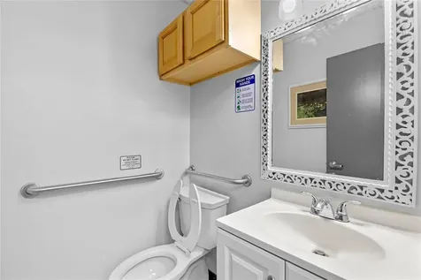 901 N Grove Street / Sr 19 Eustis FL 32726