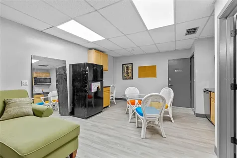 901 N Grove Street / Sr 19 Eustis FL 32726