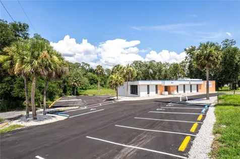 901 N Grove Street / Sr 19 Eustis FL 32726